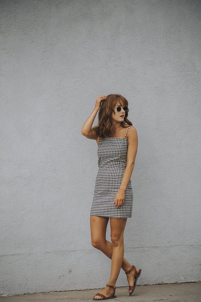 Five Gingham Dresses and Outfits you need this fall and how to style them // @allisonnkelleyy